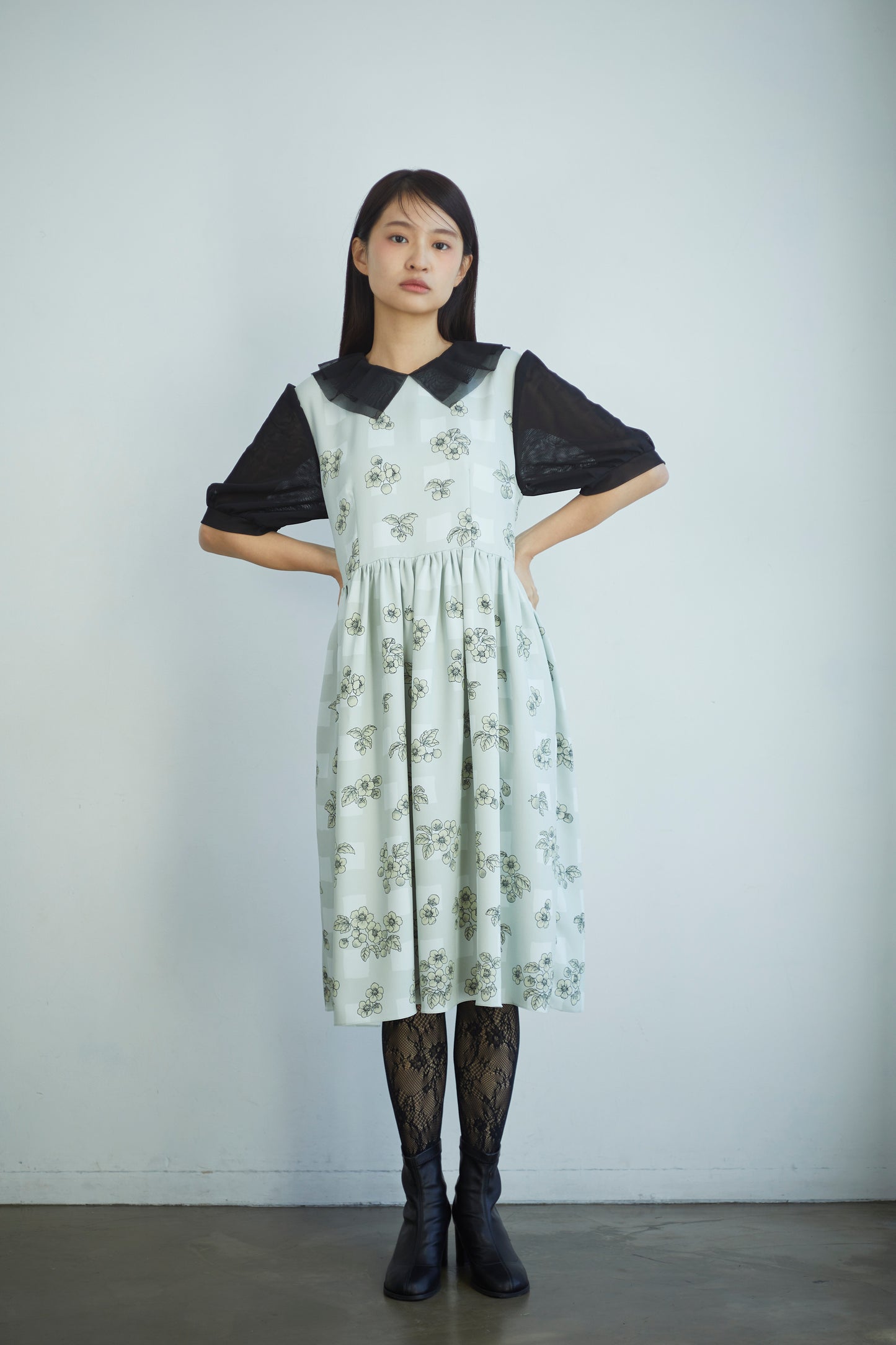 ”いちご園”ワンピース "The Strawberry Garden" Dress