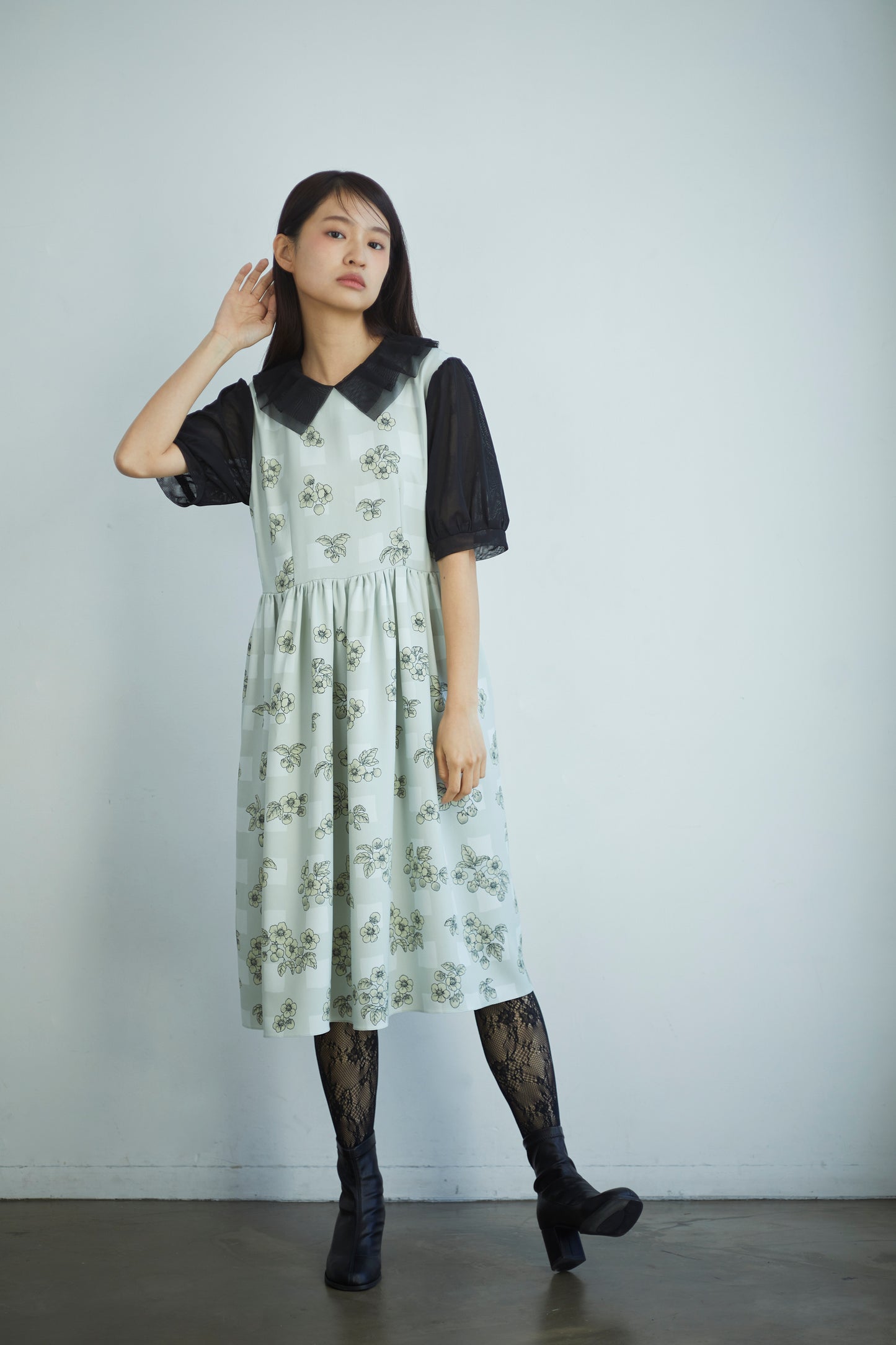 ”いちご園”ワンピース "The Strawberry Garden" Dress