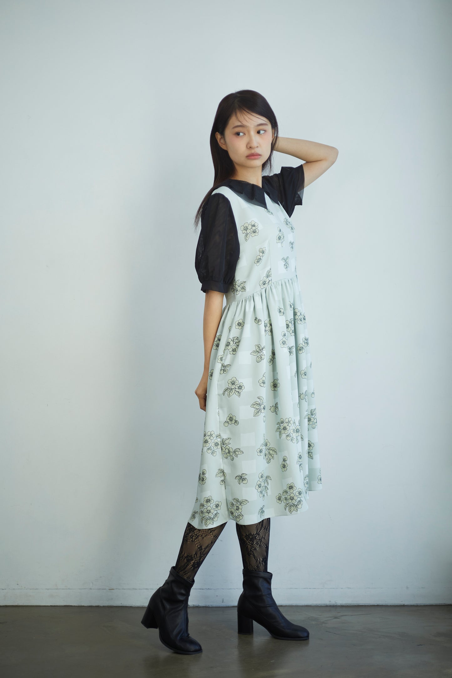 ”いちご園”ワンピース "The Strawberry Garden" Dress