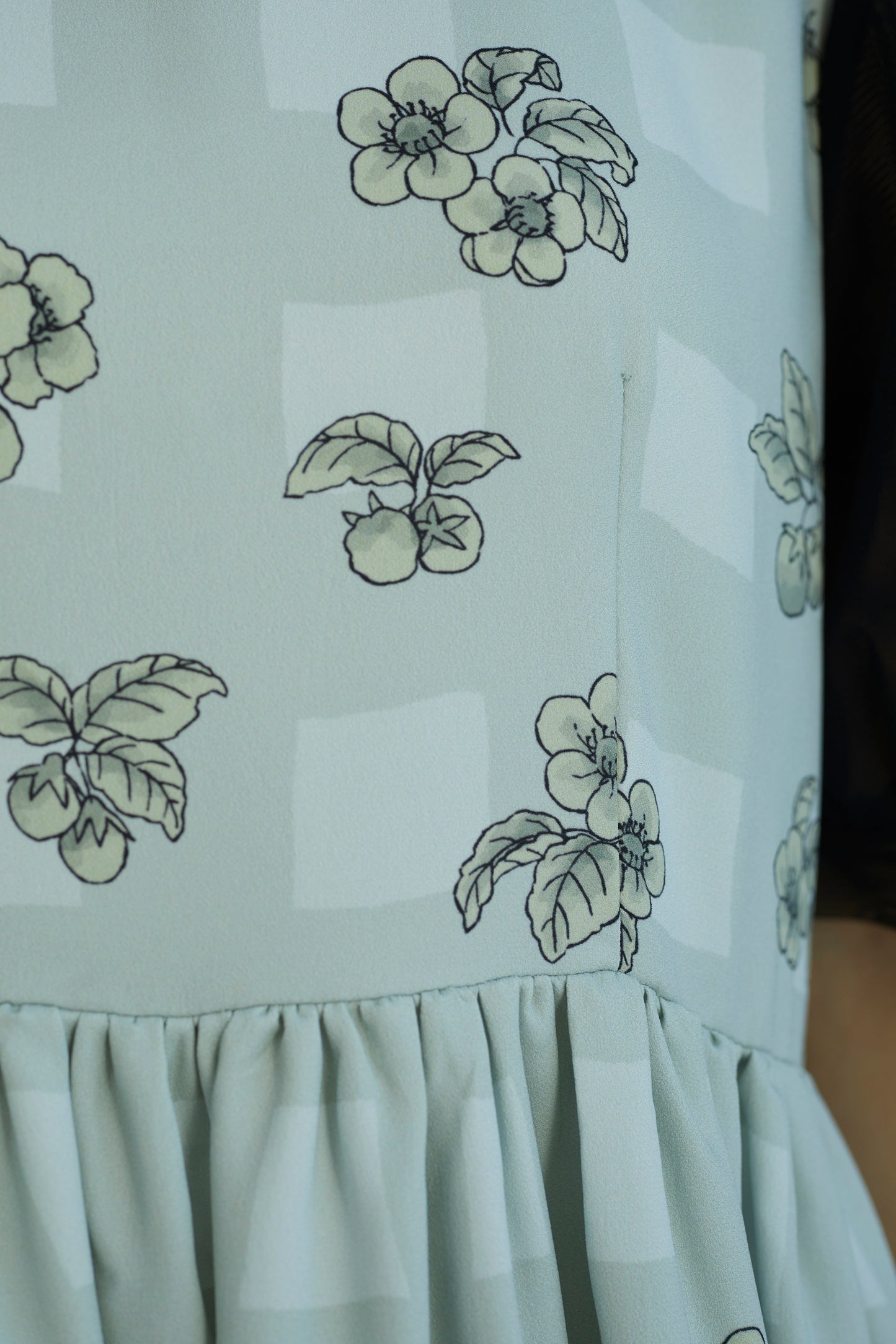 ”いちご園”ワンピース "The Strawberry Garden" Dress