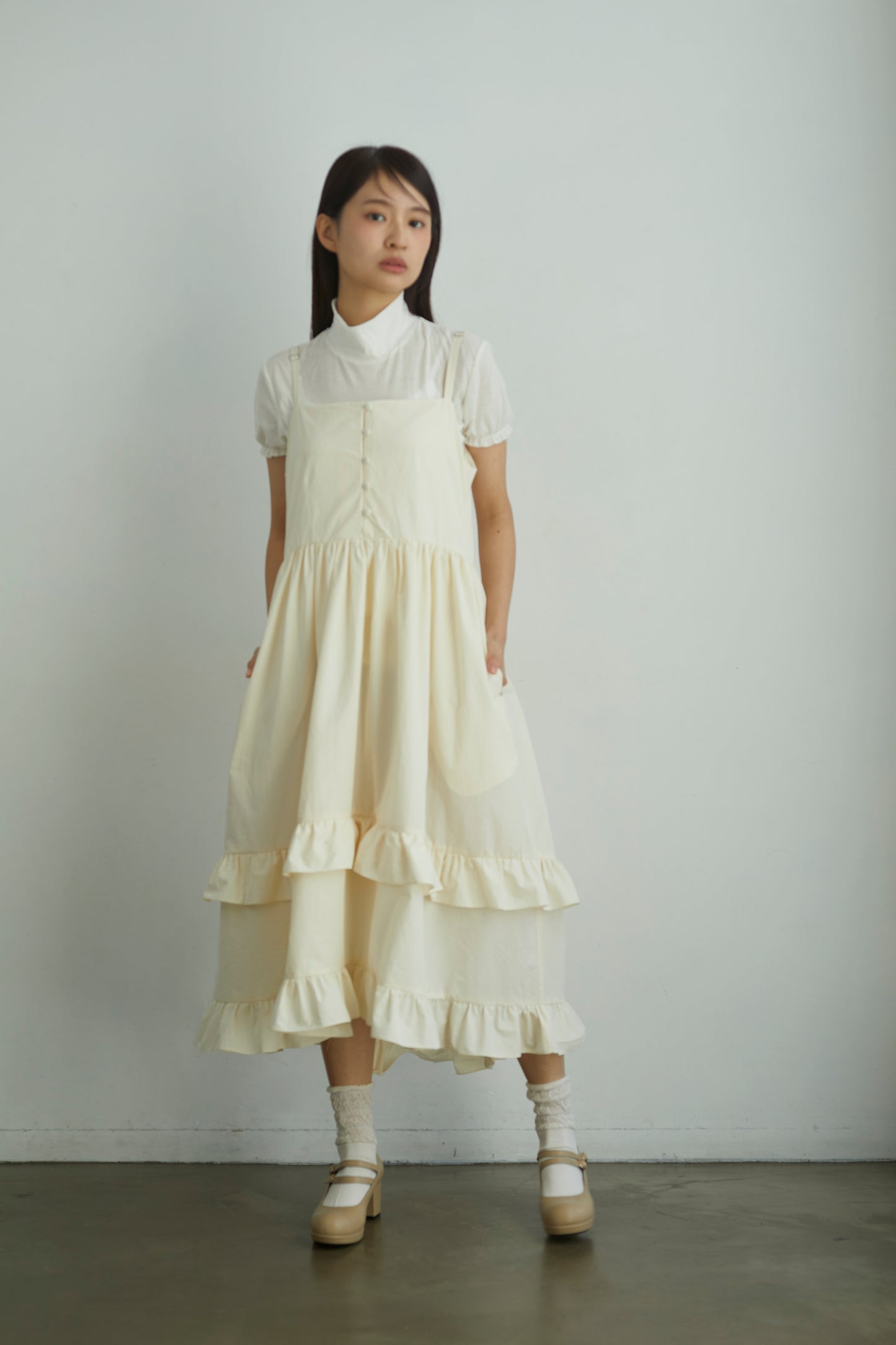 きなりのフリルワンピース Ecru Frill Dress