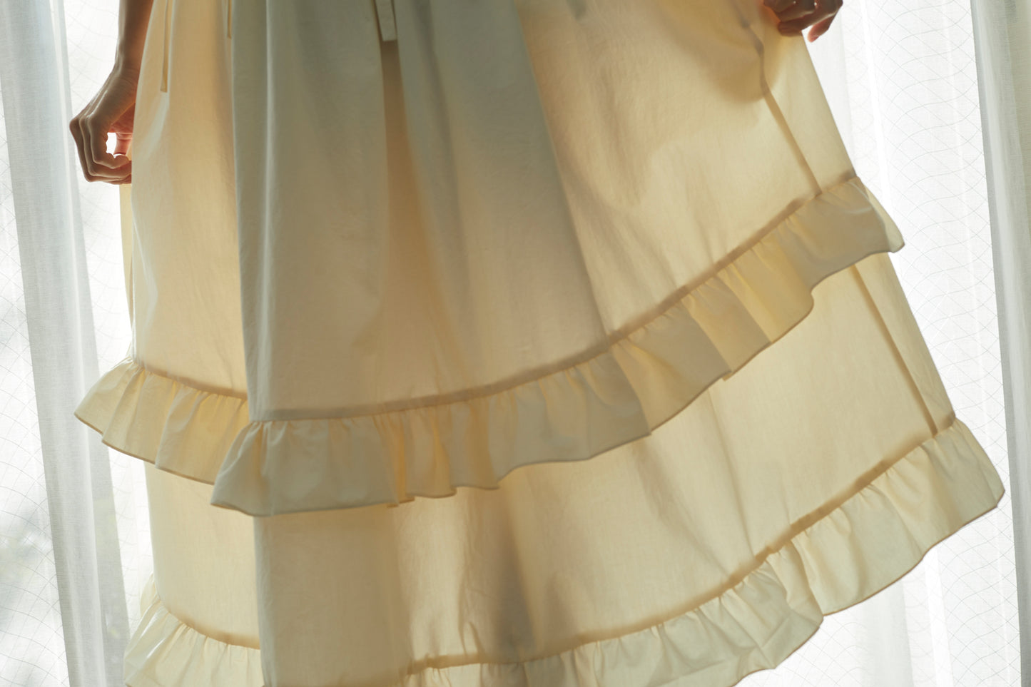 きなりのフリルワンピース Ecru Frill Dress