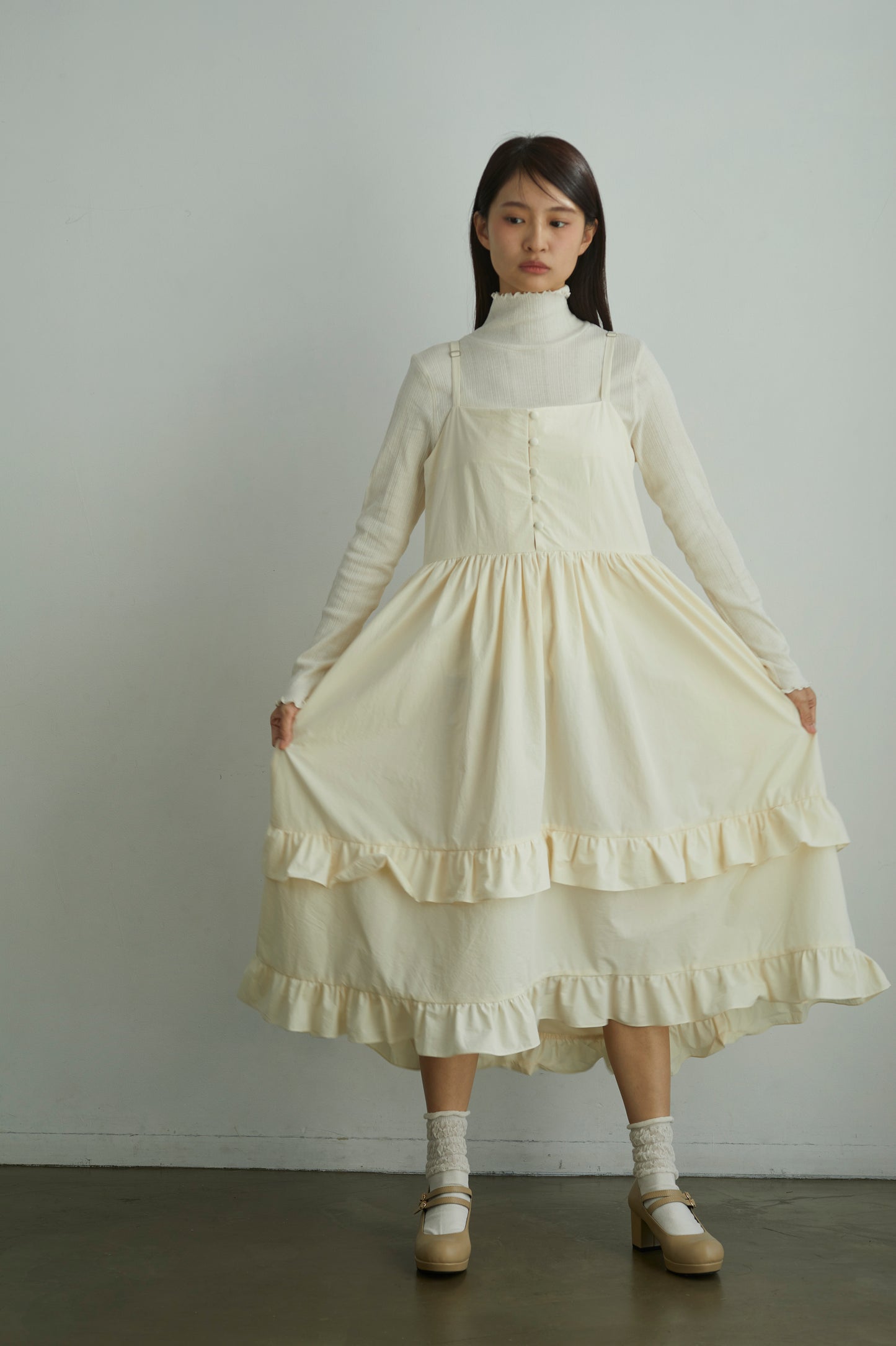 きなりのフリルワンピース Ecru Frill Dress