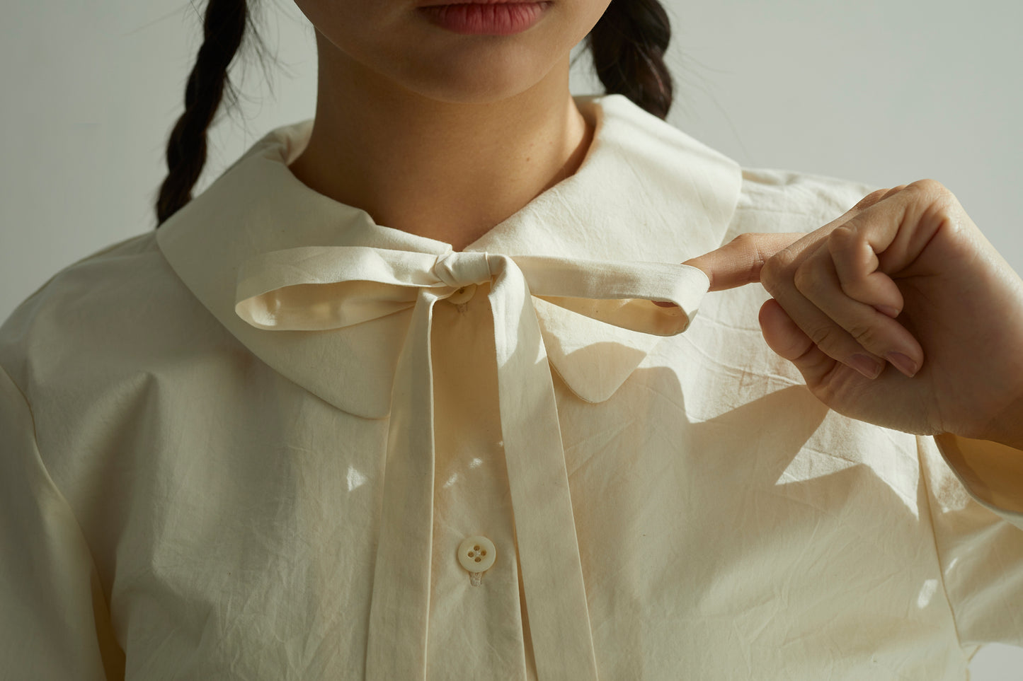 山茶花のボウタイシャツ Camellia Sasanqua Shirt