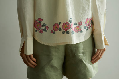 山茶花のボウタイシャツ　Camellia Sasanqua Shirt