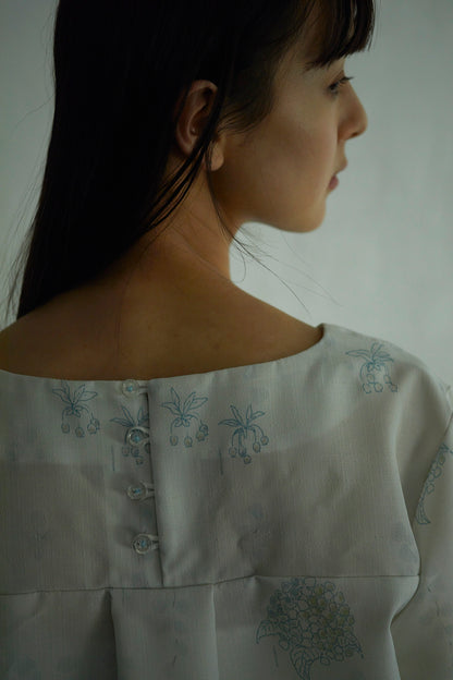 ”花絵日記”ブラウス　"Photo Diary of Flowers" Blouse